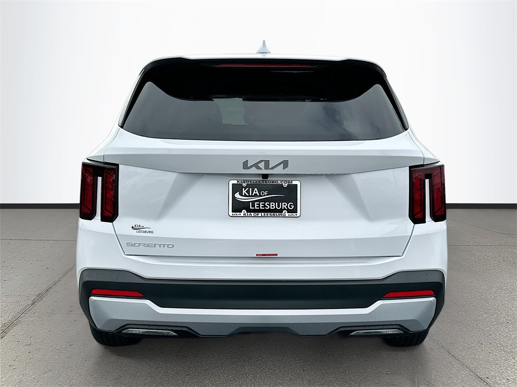 2026 Kia Sorento LX photo 3