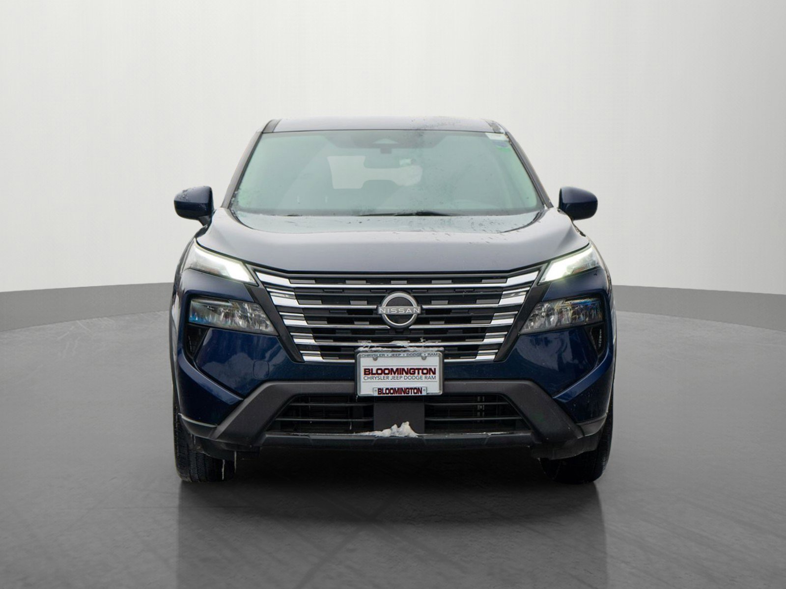 Used 2024 Nissan Rogue SV with VIN 5N1BT3BB8RC686876 for sale in Minneapolis, Minnesota