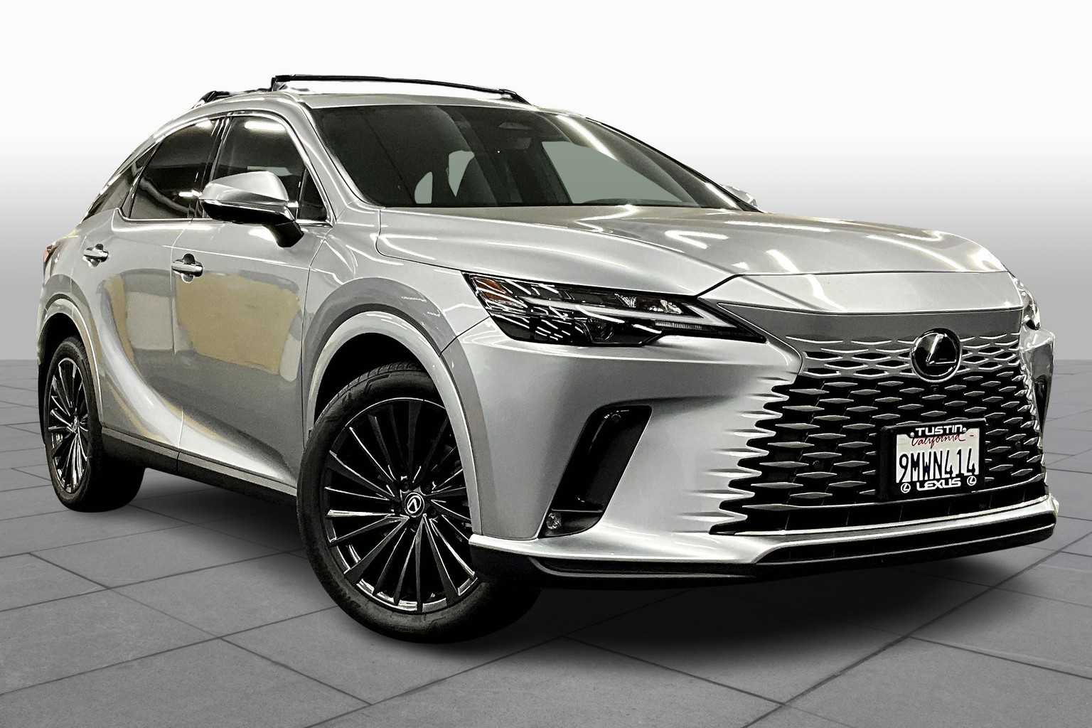 2024 Lexus RX Premium AWD photo 2