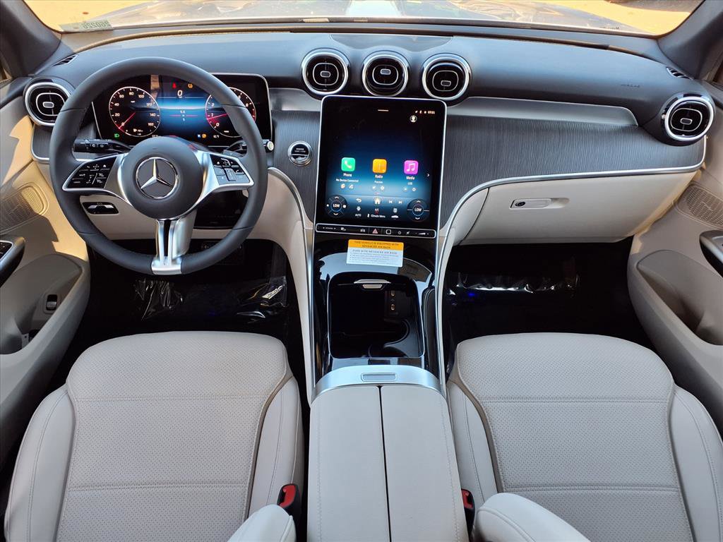 2026 Mercedes Benz GLC 300 4MATIC photo 4