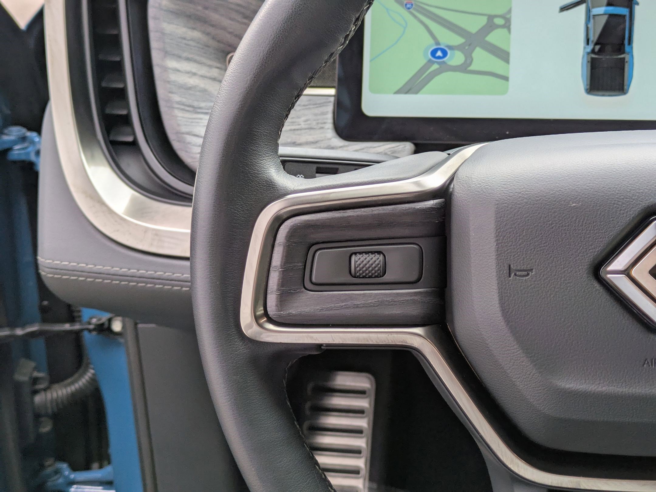2022 Rivian R1T Adventure photo 16