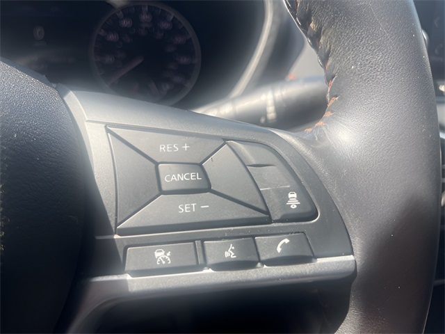 2021 Nissan Sentra SR photo 17
