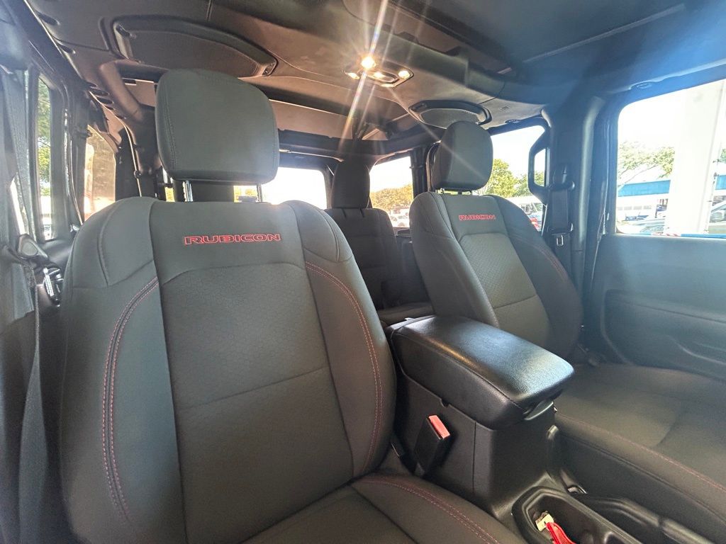 2022 Jeep Wrangler Unlimited Rubicon photo 25