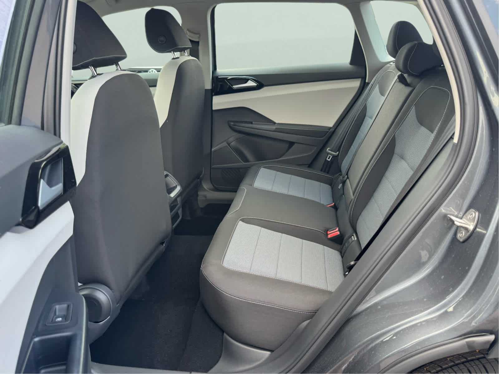 2025 Volkswagen Taos S photo 26