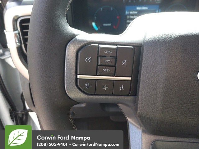 2025 Ford F-350 Lariat photo 18