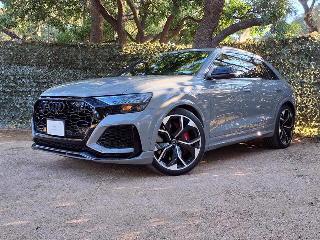 2024 Audi RS Q8 Base's photo
