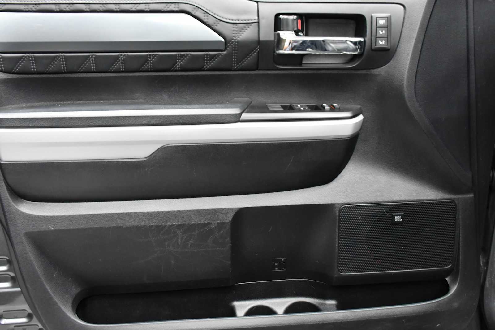 2020 Toyota Tundra Platinum Grade photo 12