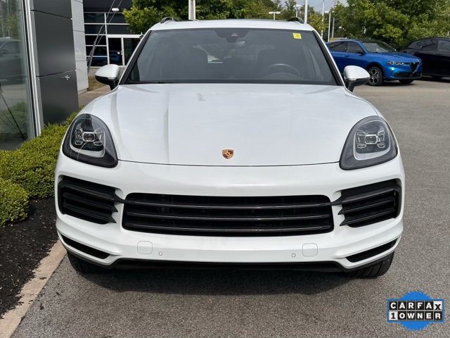 2023 Porsche Cayenne Platinum Edition photo 2