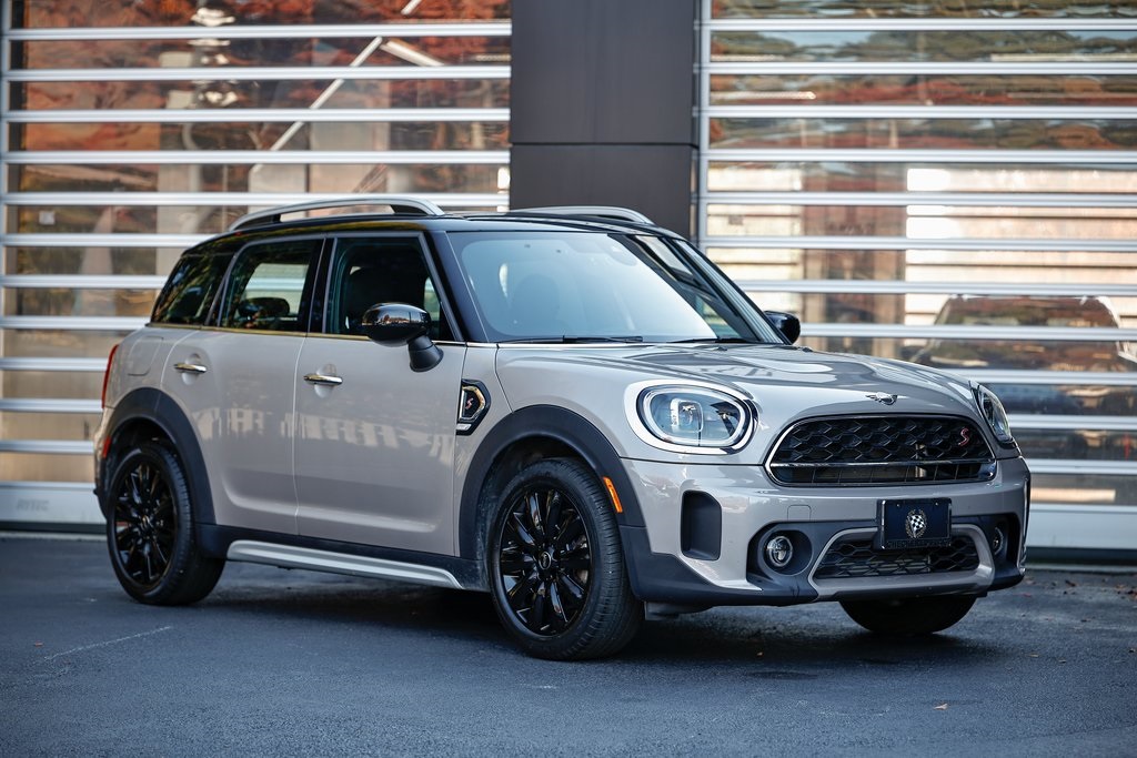 2023 MINI Countryman S's photo