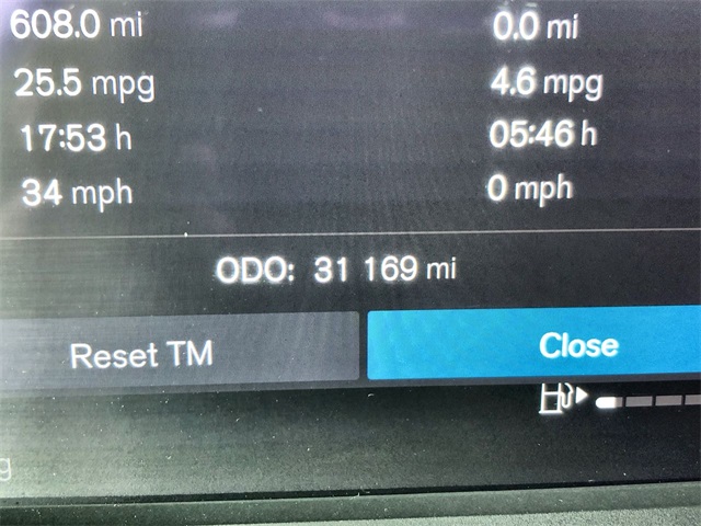 2024 Volvo XC40 Core photo 5