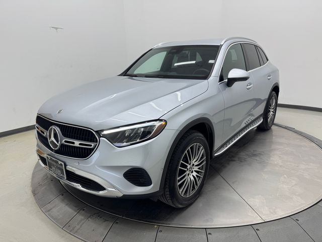2025 Mercedes Benz GLC 300 photo 25