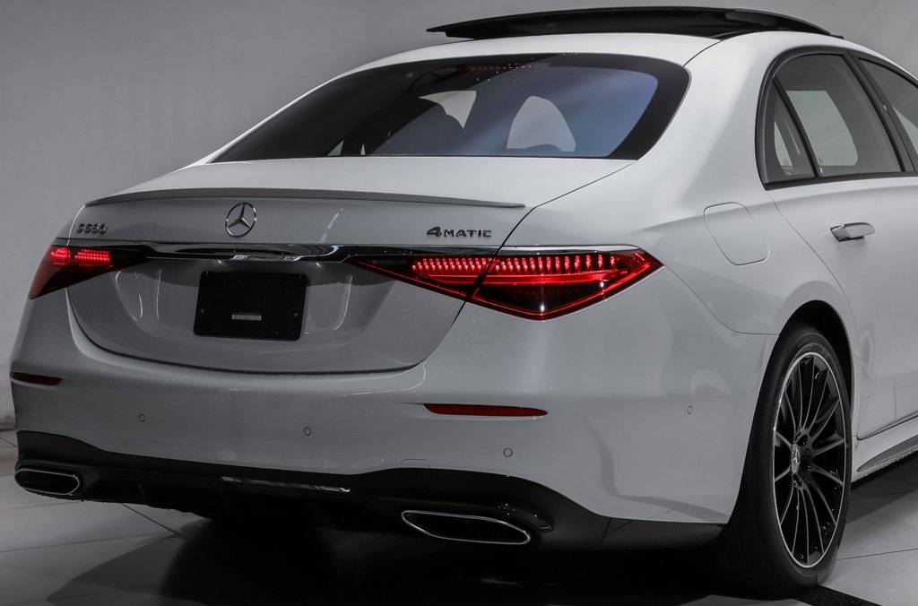 2025 Mercedes Benz S 580 4MATIC photo 4