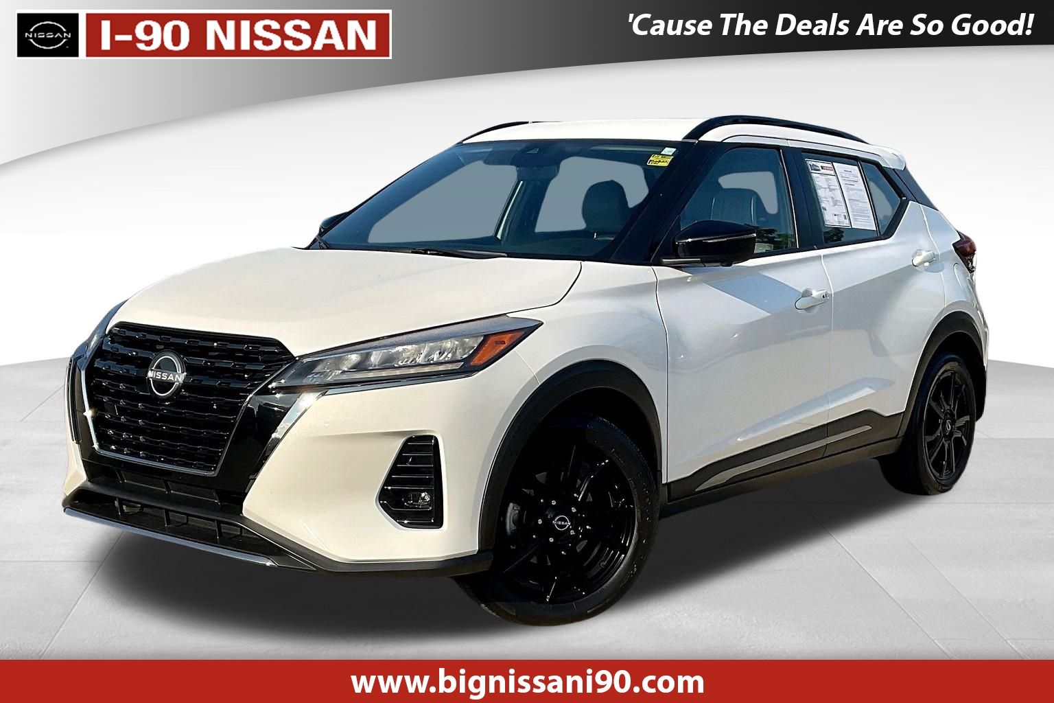 2023 Nissan Kicks SR