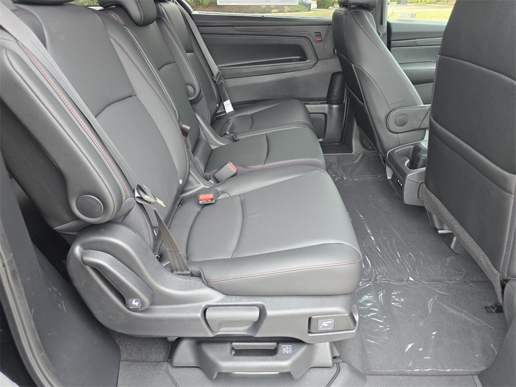 2026 Honda Odyssey photo 17