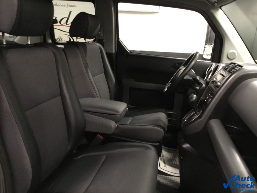 2005 Honda Element EX photo 25