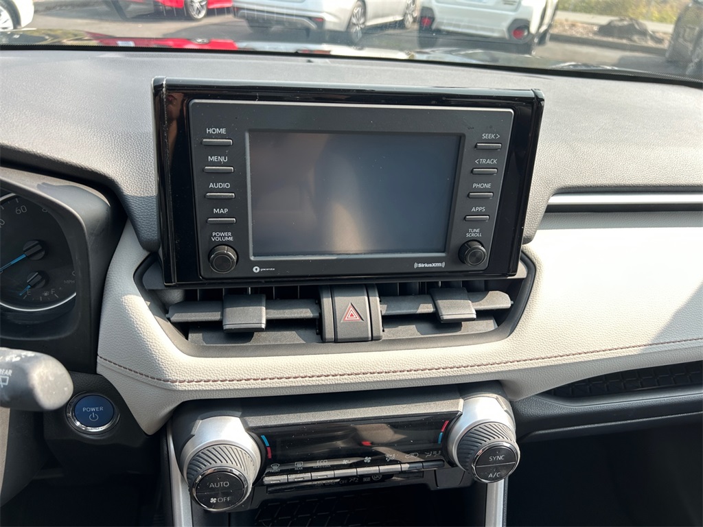 2022 Toyota RAV4 Hybrid XLE photo 20