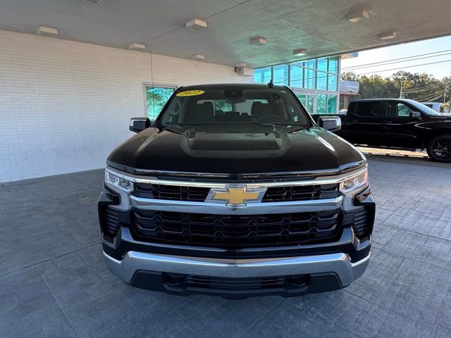 2022 Chevrolet Silverado 1500 LT photo 2