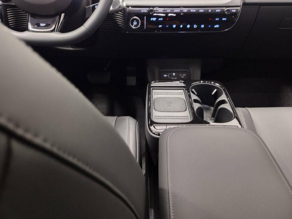 2025 Hyundai Ioniq 5 photo 29