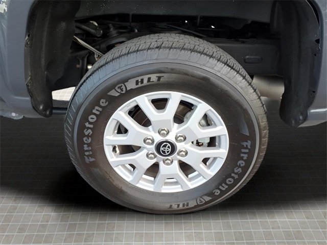 2024 Toyota Tacoma SR5 photo 4