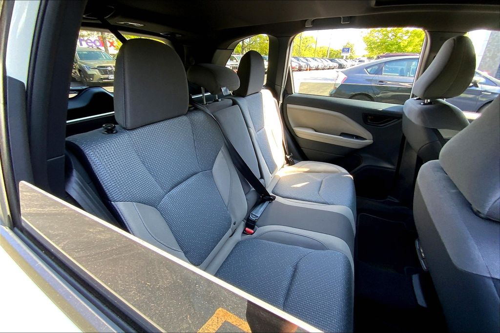 2025 Subaru Forester Premium Base photo 27