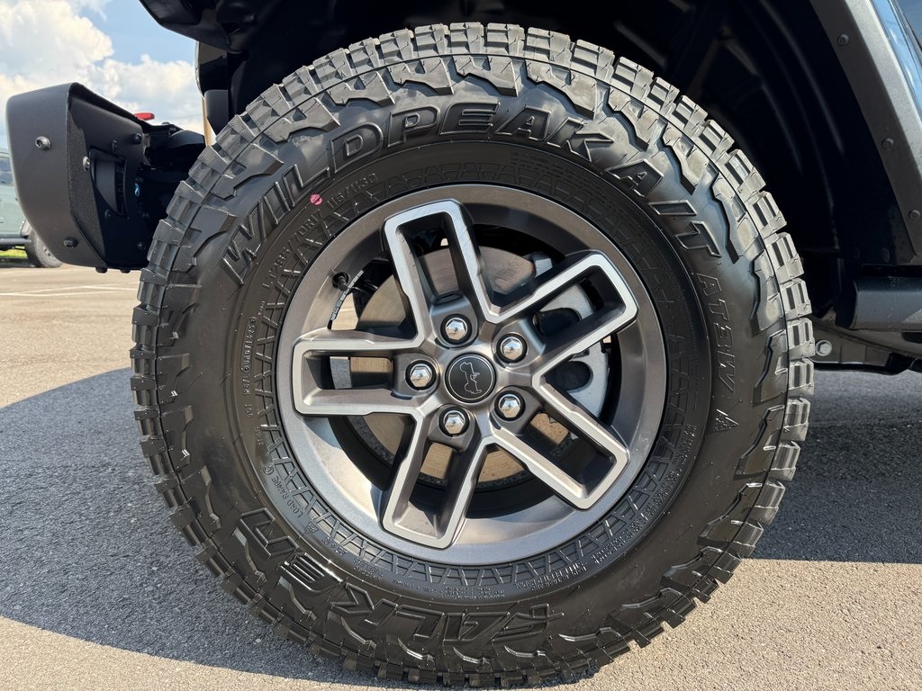 2025 Jeep Gladiator Mojave photo 9
