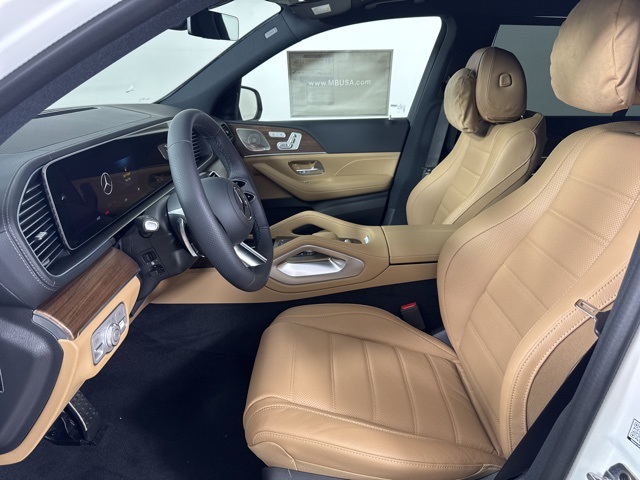 2026 Mercedes Benz GLS 450 4MATIC photo 10