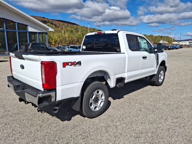 2026 Ford F-250 photo 3