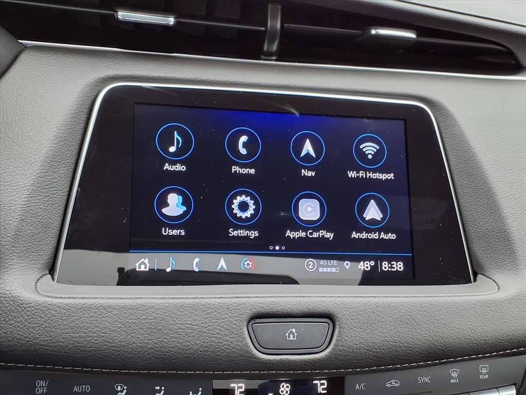 2023 Cadillac XT4 Premium Luxury photo 3