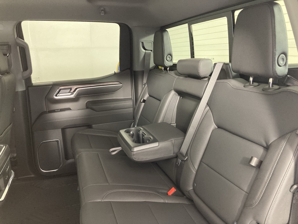 2026 Chevrolet Silverado 1500 LTZ photo 14