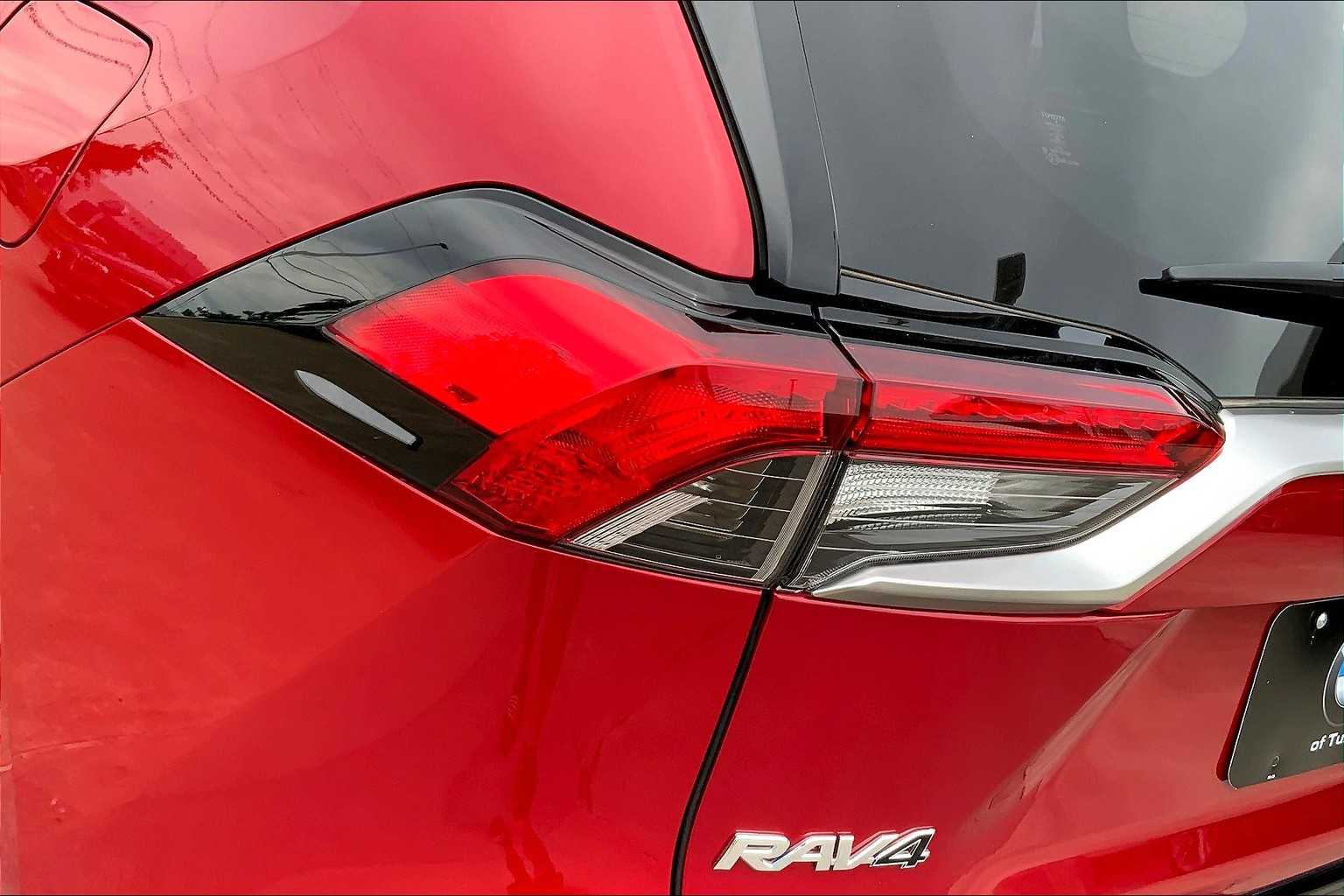 2025 Toyota RAV4 Hybrid XSE photo 52