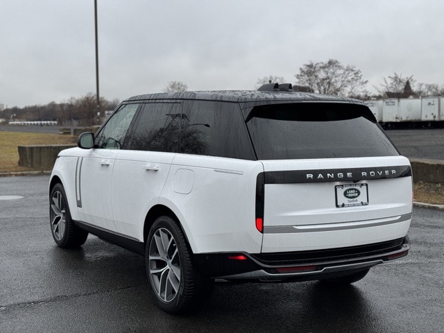 2025 Land Rover Range Rover Autobiography photo 2