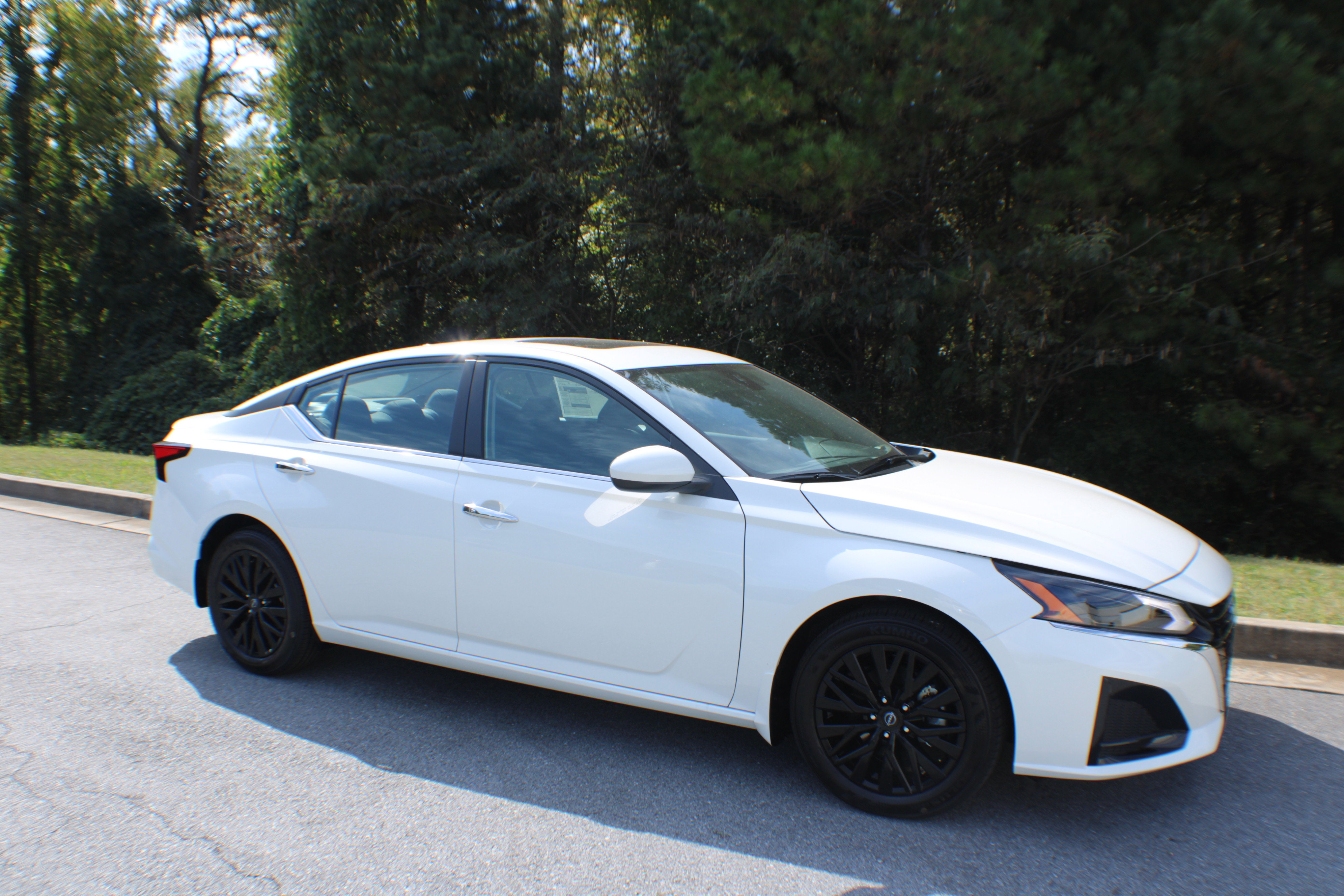 2025 Nissan Altima SV's photo