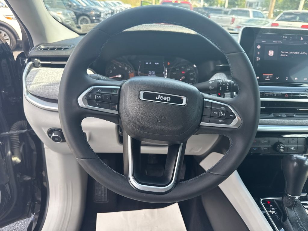 2022 Jeep Compass Latitude photo 13