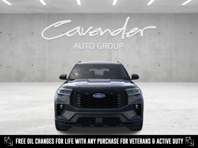 2025 Ford Explorer ST-Line photo 2