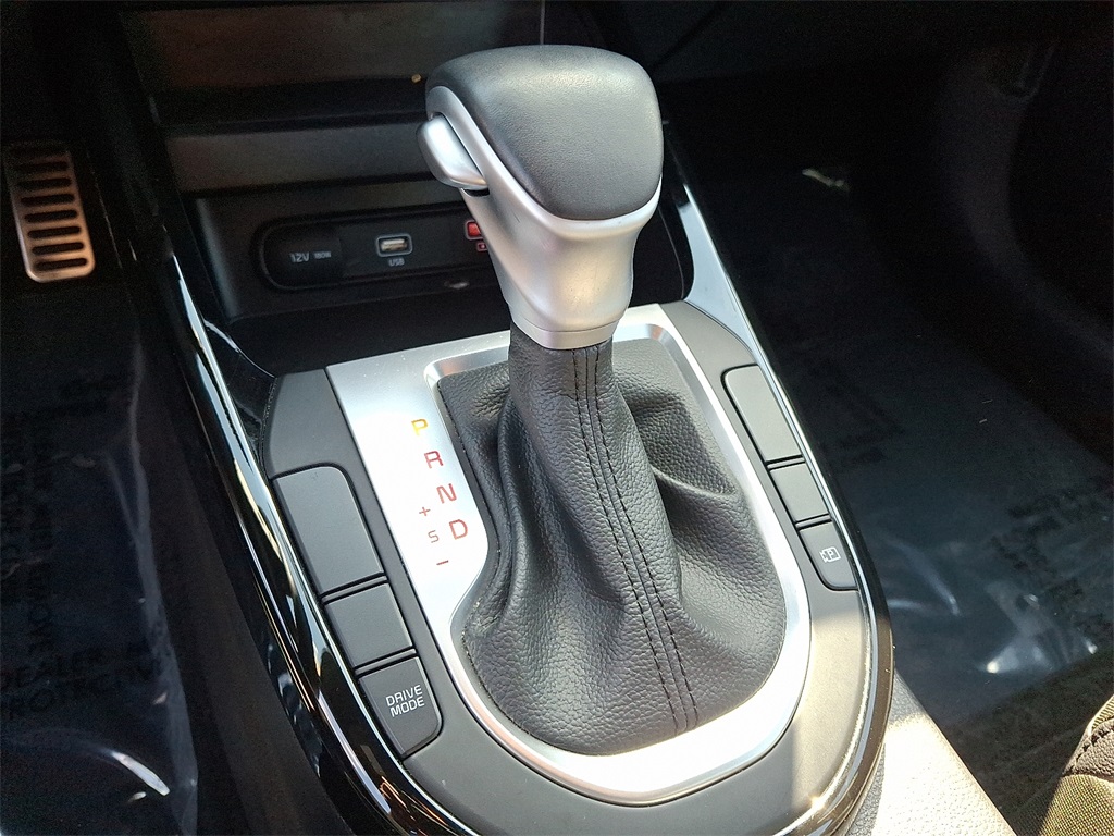 2023 Kia Forte GT-Line photo 14