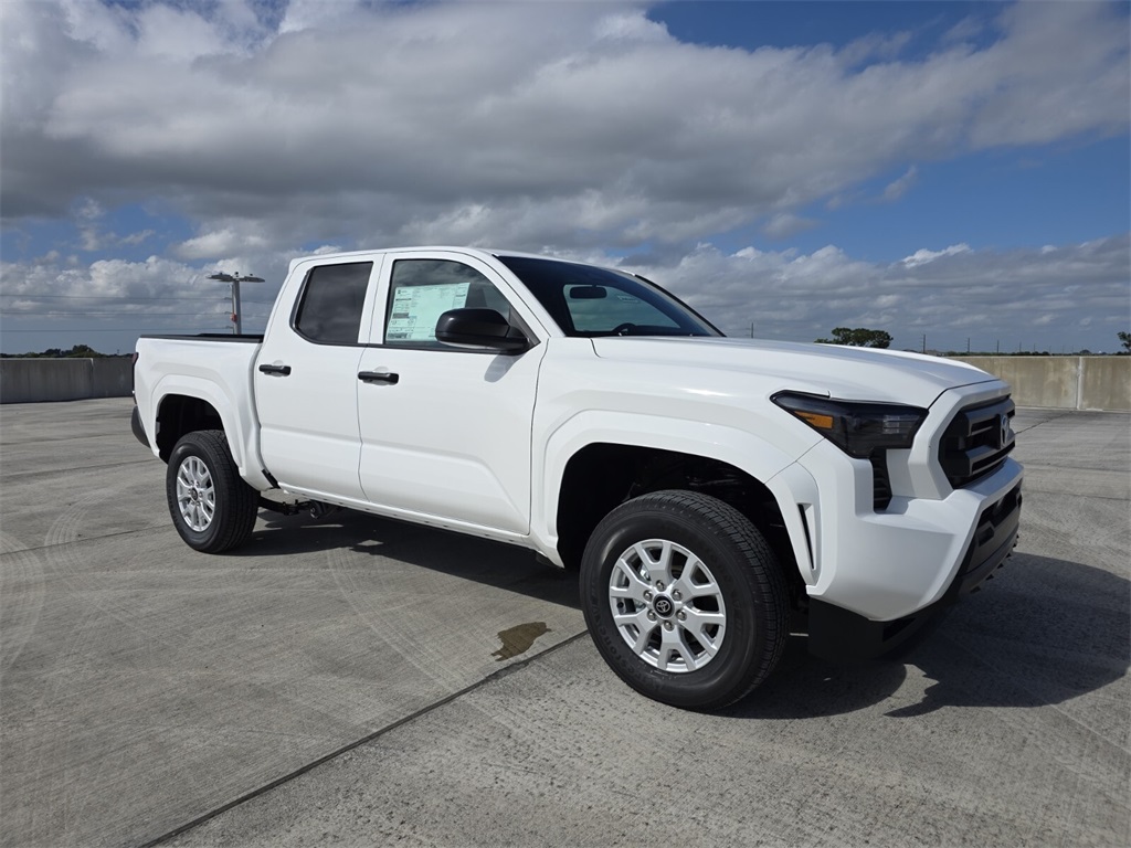 2026 Toyota Tacoma SR's photo