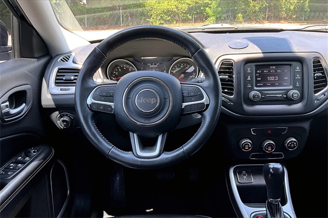 2018 Jeep Compass Latitude photo 8