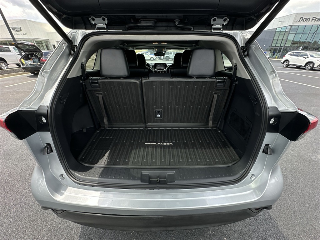 2021 Toyota Highlander Hybrid XLE photo 23