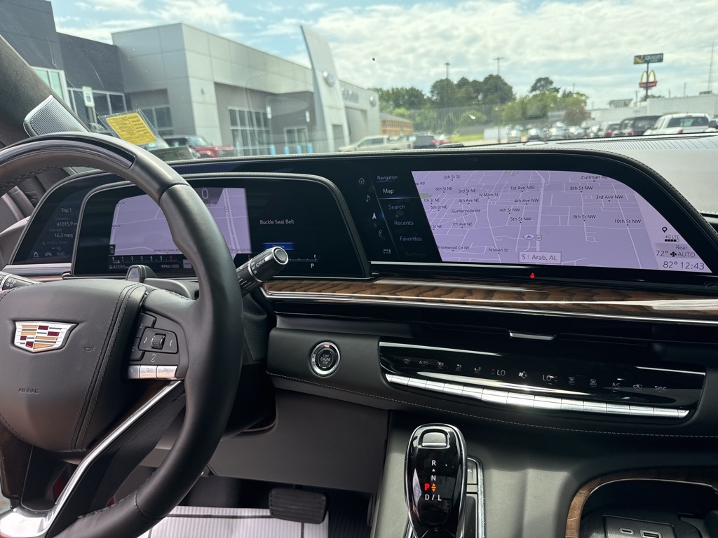 2023 Cadillac Escalade Sport Platinum photo 16