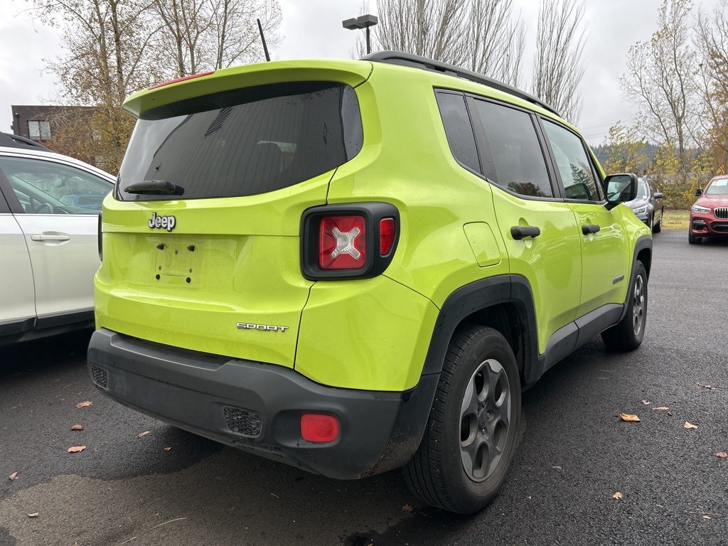 2017 Jeep Renegade Sport photo 2