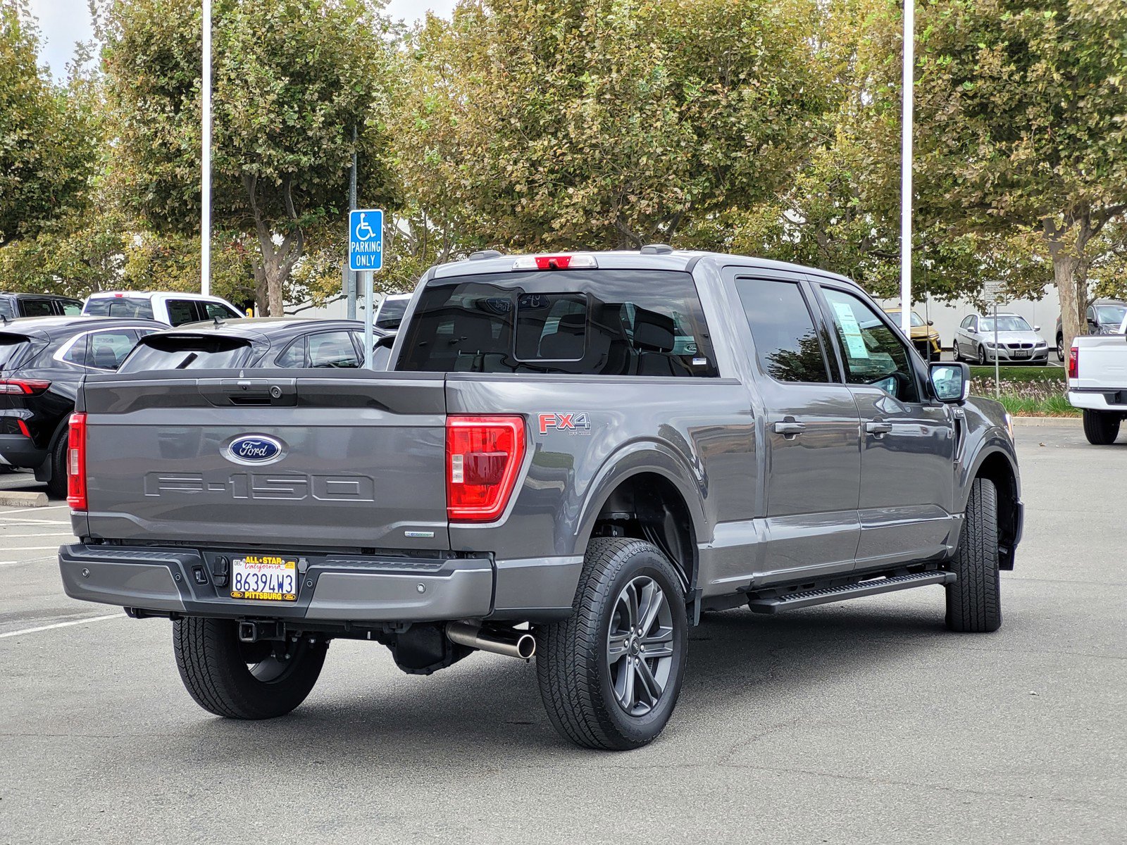 2023 Ford F-150 XLT photo 4