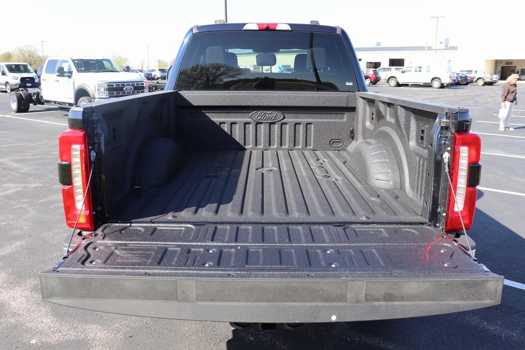 2025 Ford F-350 XLT photo 14