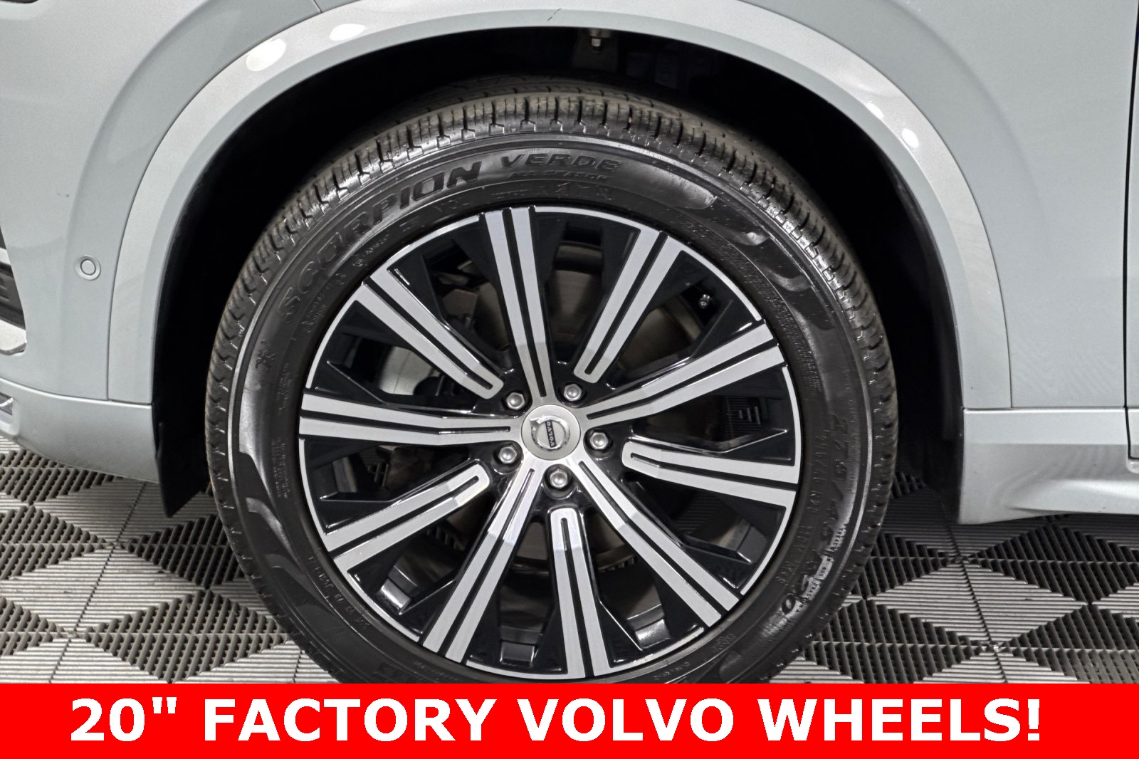 2024 Volvo XC90 Plus photo 10