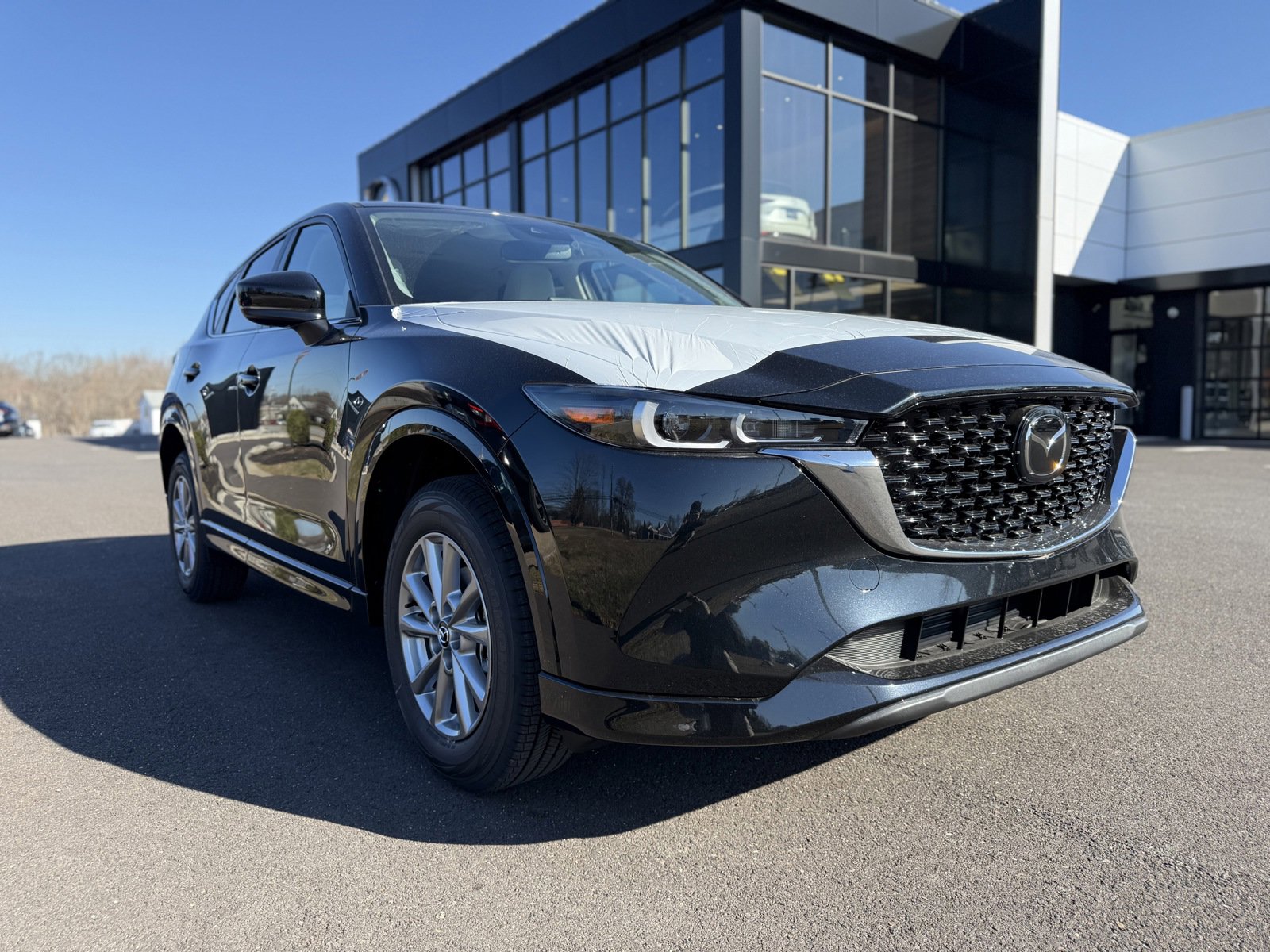 2025 Mazda CX-5 2.5 S Preferred photo 2