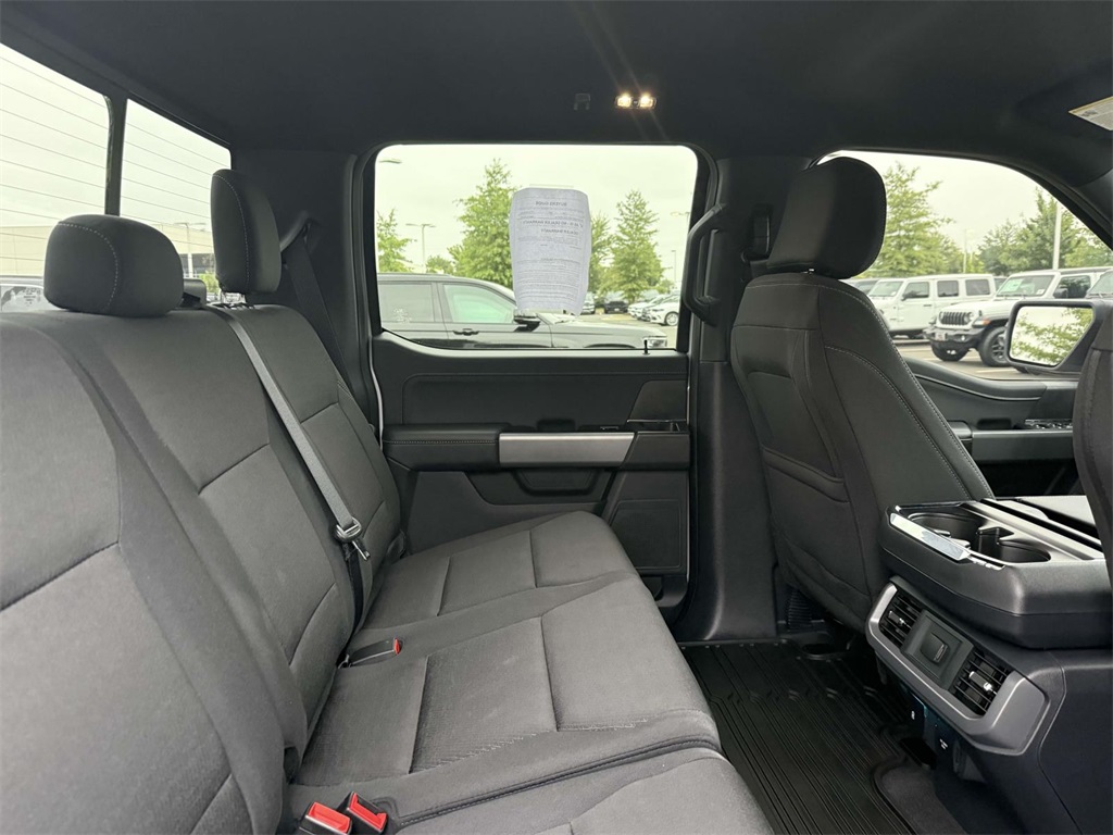2025 Ford F-150 XLT photo 14