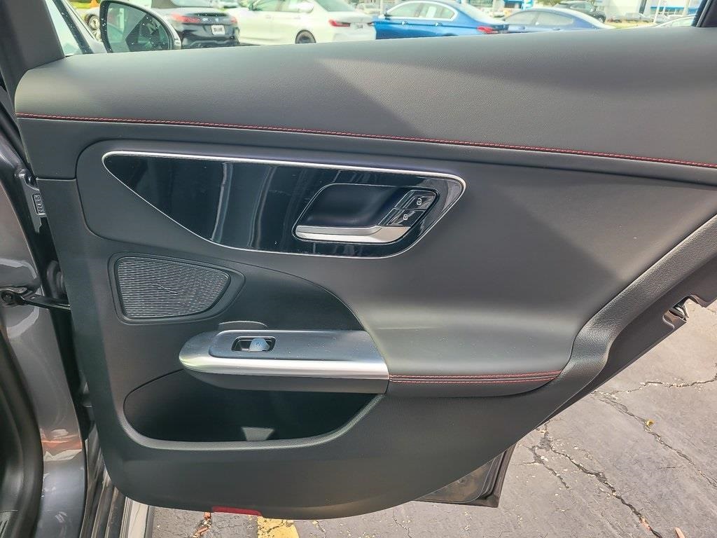 2024 MERCEDES-BENZ C-CLASS - Image 17