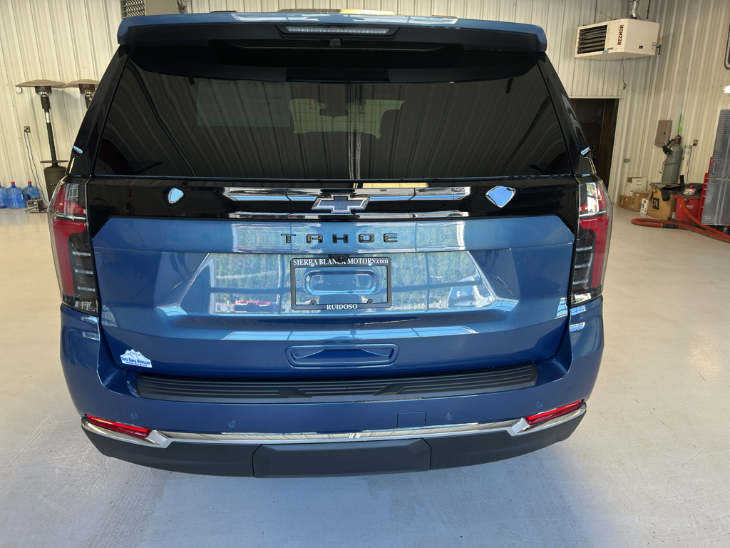2025 Chevrolet Tahoe LS photo 4