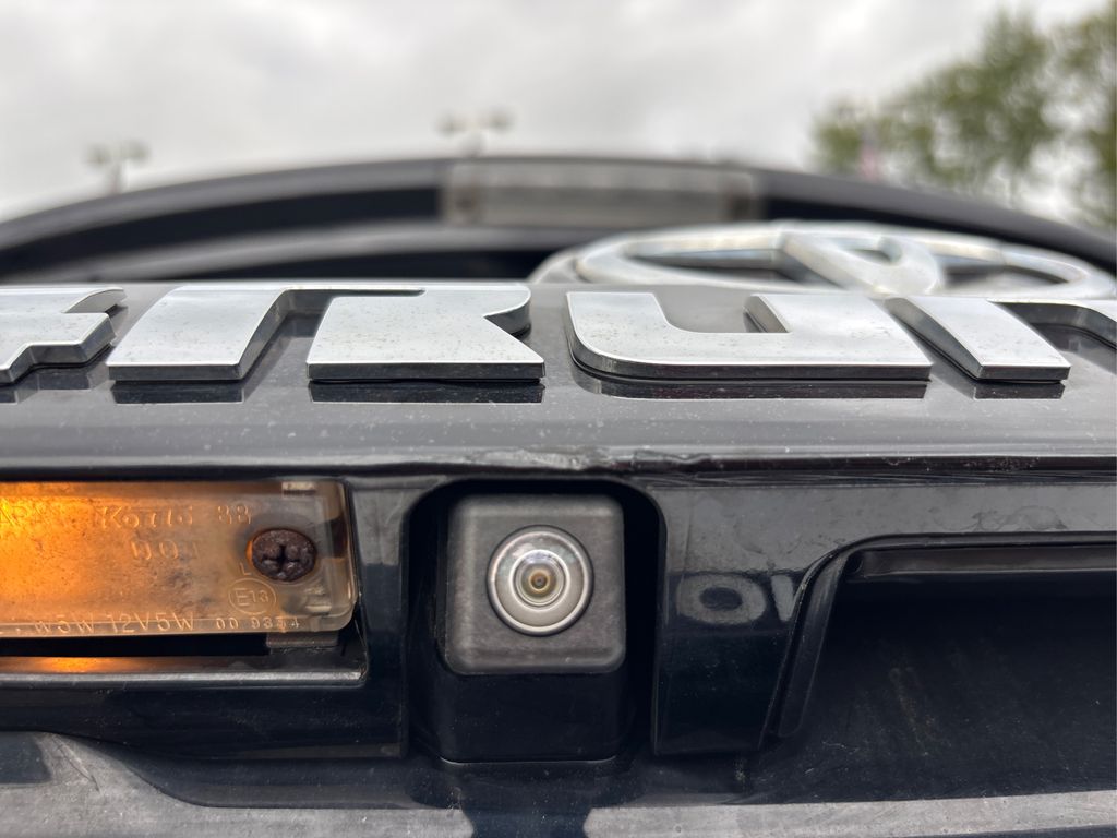 2016 Toyota 4Runner SR5 Premium photo 15