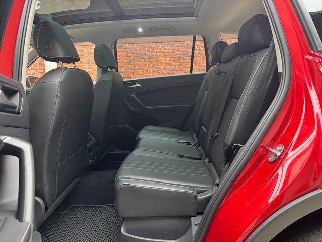 2022 Volkswagen Tiguan SE photo 23