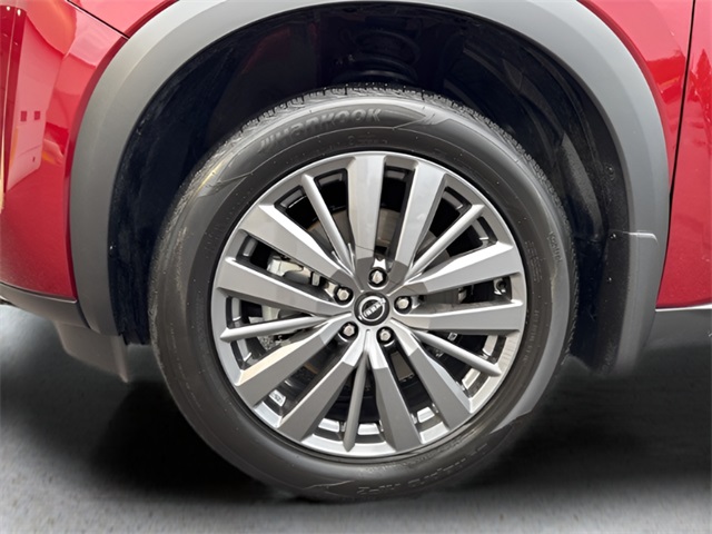 2025 Nissan Pathfinder SL photo 9
